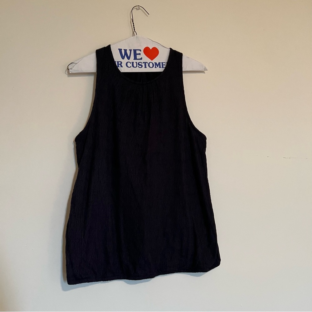 GAP shirt! - Picture 2 of 6